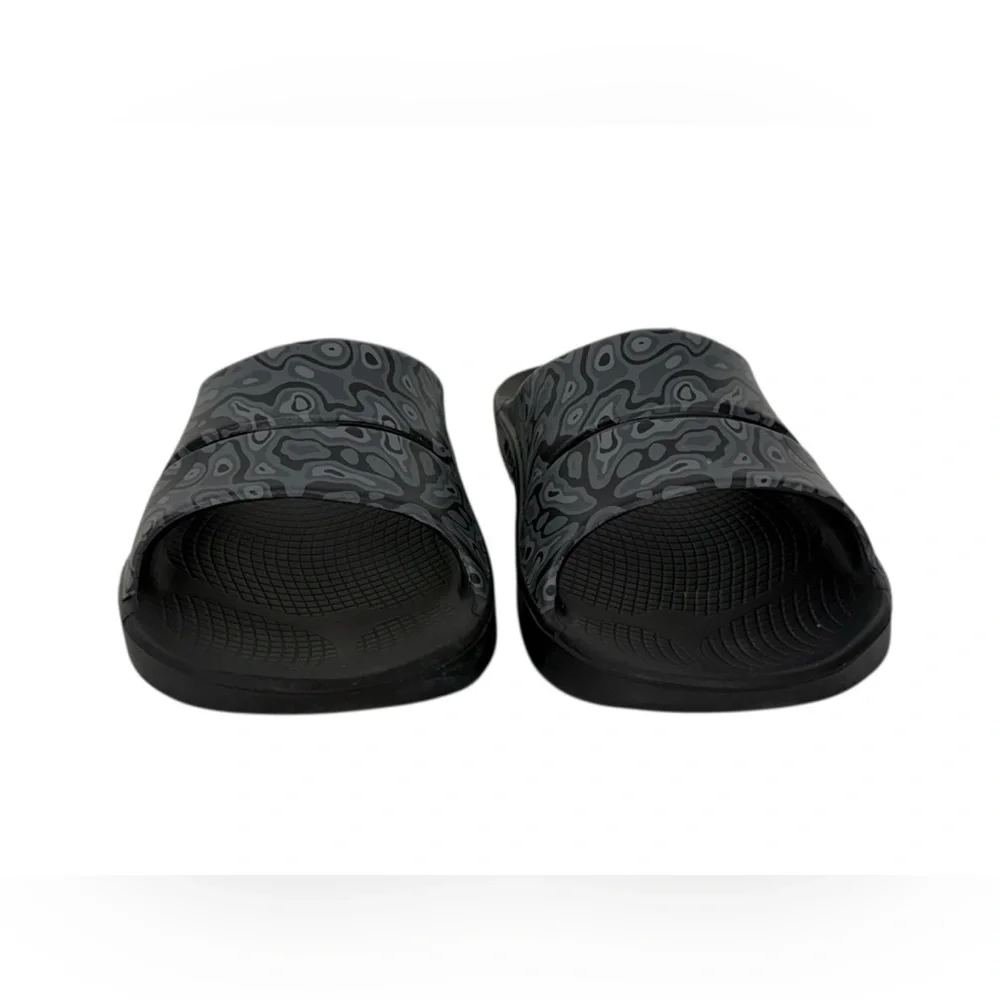OOFOS Sport Slide Sandals Mens US 12 Gray Black  Camouflage Recovery Comfort